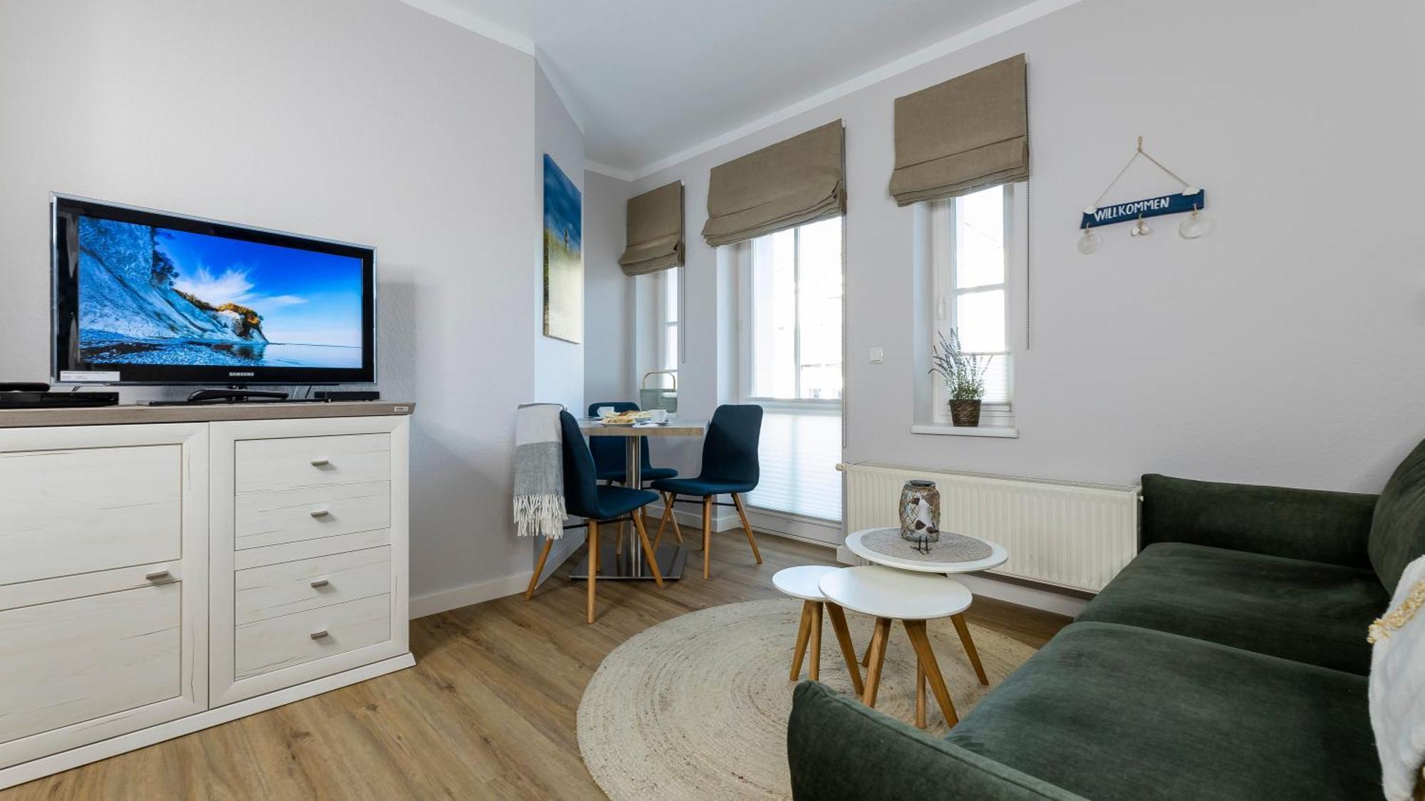 Haus Seeblick Mit 9 Wohnungen Alt Reddevitz Exteriér fotografie